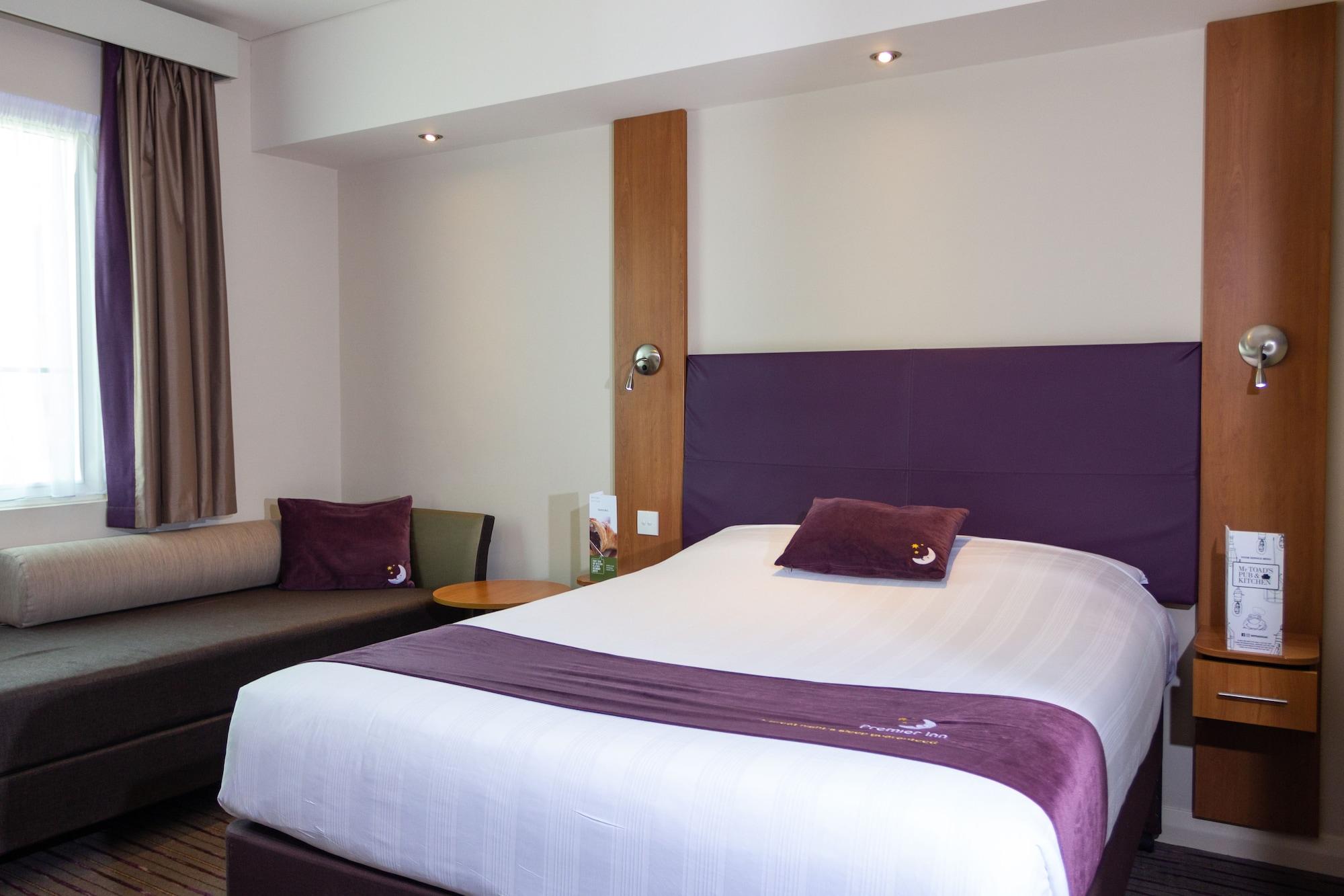 Premier Inn Abu Dhabi Capital Centre Экстерьер фото