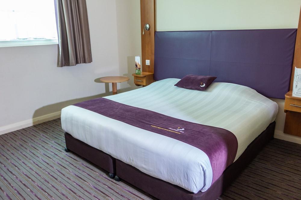 Premier Inn Abu Dhabi Capital Centre Экстерьер фото