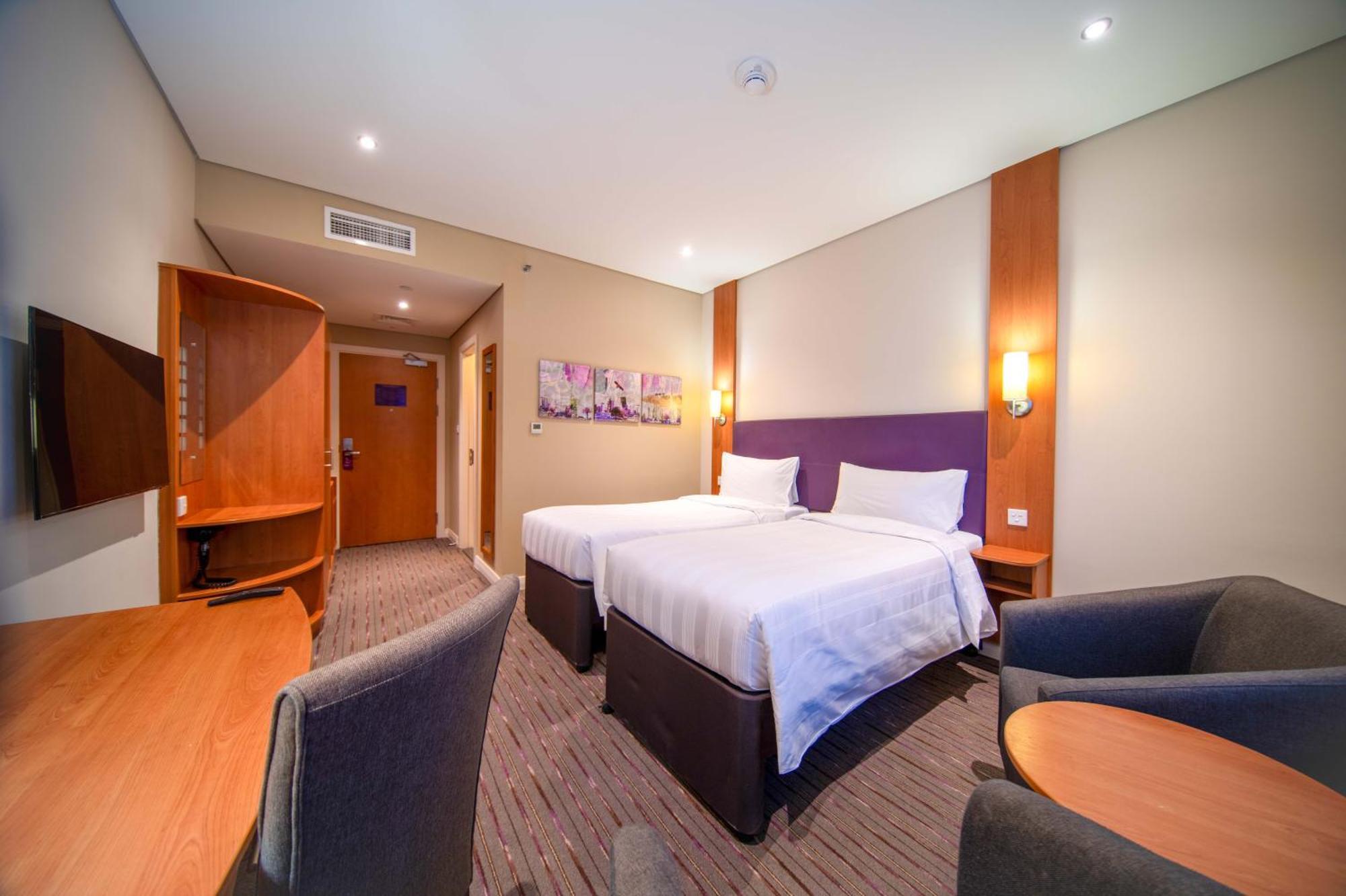 Premier Inn Abu Dhabi Capital Centre Экстерьер фото